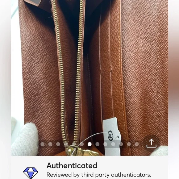 Louis Vuitton monogram Sarah Wallet - Picture 5 of 11